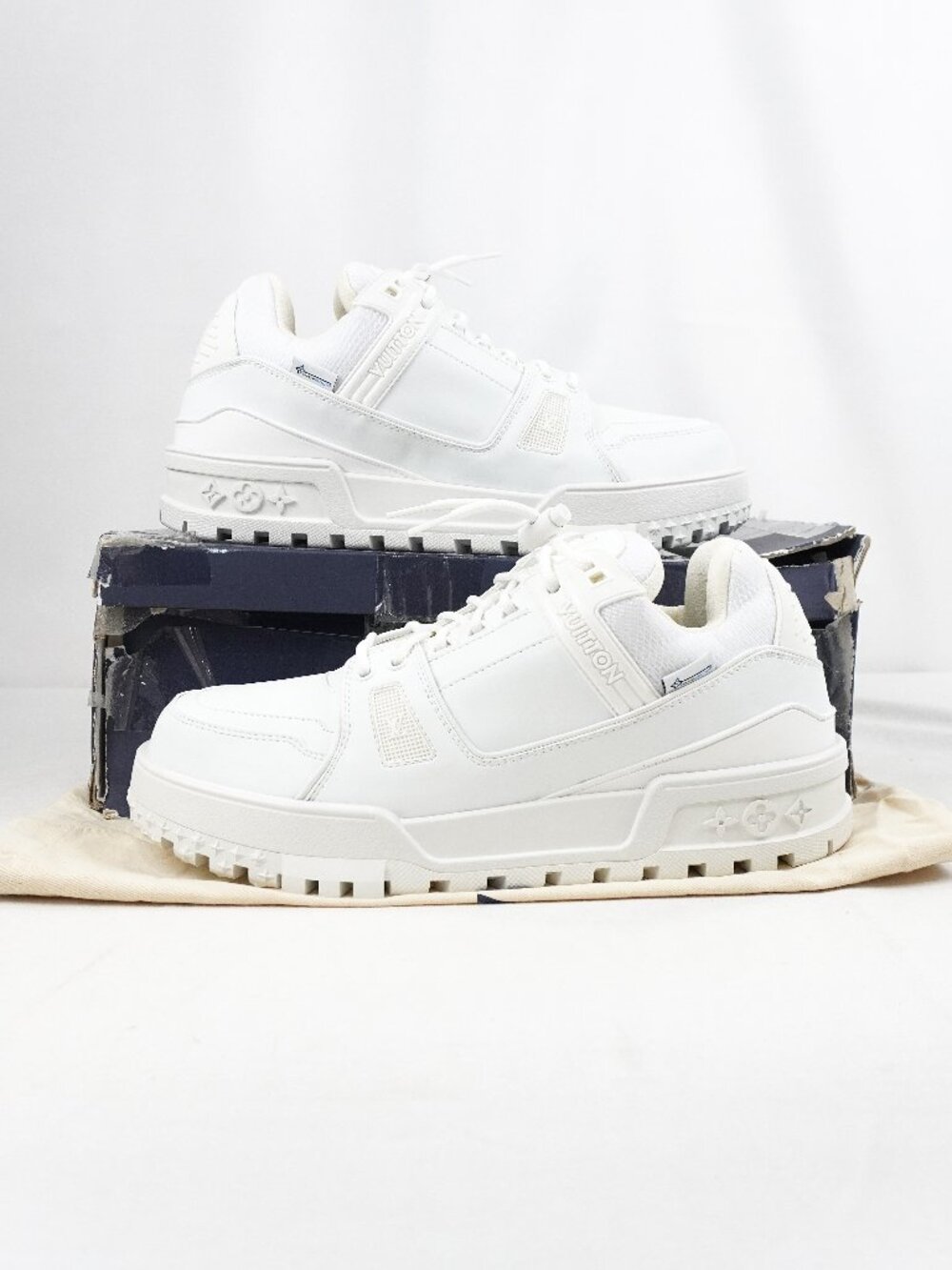 Louis Vuitton LV Trainer Snow Maxi Sneakers In White - Men's Size 9 - AUTHENTIC